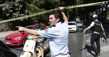 Stire din Actualitate : Zece morți, într-un atac cu bombă în Tel Abyad
