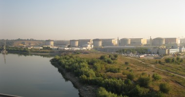 Stire din Economie : O companie chineză ar putea asigura 40% din finanțarea reactoarelor 3 și 4 de la Cernavodă
