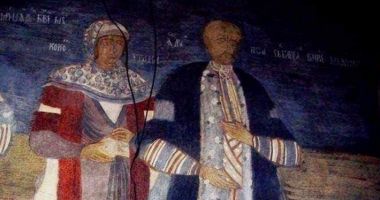 Stire din Politică-Administrație : Un instalator a distrus o pictură veche de 200 de ani. A montat centrala termică peste ea