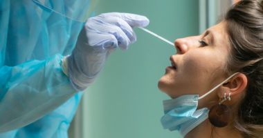 Stire din Social : Vreți să vă testați GRATUIT de Covid? Iată lista celor 141 de medici de familie care au încheiat contracte cu CJAS