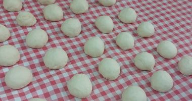 Stire din Social : Dulciuri specifice sărbătorii de Ramazan, pregătite la Centrul de Primire a Copilului Constanța