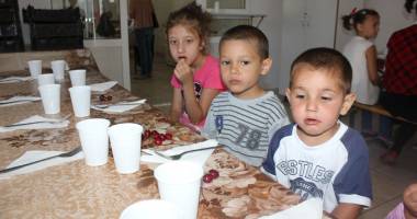 Stire din Social : Centru de îngrijire pentru copiii cu părinți plecați în străinătate