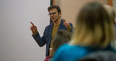 Stire din Cultură-Educație : Directorul Centrului Ceh București, invitat la conferința Facultății de Istorie din Constanța