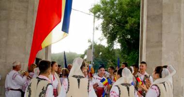 Artiștii Centrului "Teodor T. Burada", pe scena festivalului "Ștefan cel Mare și Sfânt" - 5