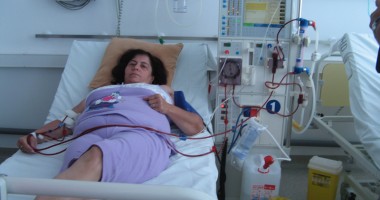 Stire din Sănătate : Cum funcționează noul sistem de monitorizare din Centrul de Dializă