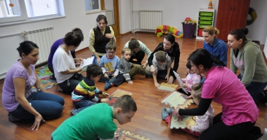 Stire din Sănătate : Copiii cu autism, actori  pe "scena vieții"