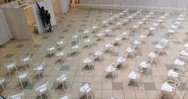 GALERIE FOTO. Pavilionul Expoziţional, cel mai mare centru de vaccinare din judeţul Constanţa. 34 de cabinet deschise - 3
