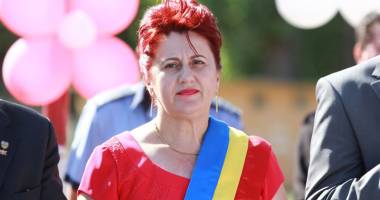 Stire din Politică-Administrație : Ce planuri are pentru 2015 primarul comunei Saraiu, Dorinela Irimia