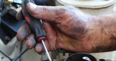 Ce presupune înlocuirea unei pompe ABS la Opel – timp, costuri și recomandări