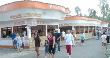Stire din Social : Ce probleme semnalează agenții economici în Satul de Vacanță