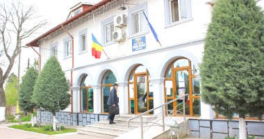 Stire din Politică-Administrație : Ce proiecte pregătește Primăria Năvodari pentru locuitori
