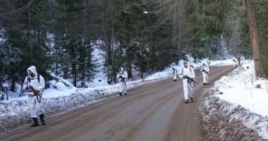 Stire din Eveniment : Cercetașii, instrucție la Stâna de Vale