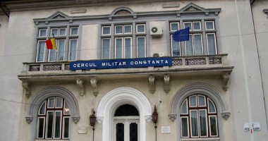 Stire din Cultură-Educație : "Fascinația Mării"  transpusă în lucrări plastice