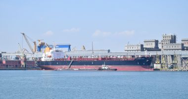 Stire din Economie : Cerealele și materiile prime siderurgice au relansat traficul de mărfuri în portul Constanța