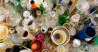 Studiu. Ce reciclează românii