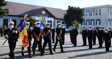 Ceremonial de înmânare a Drapelului de luptă, la Colegiul „Alexandru Ioan Cuza”