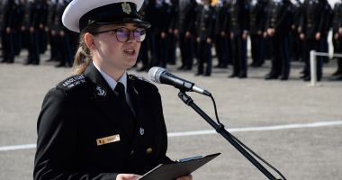 GALERIE FOTO. Ceremonie de absolvire a promoției „Regele Mihai I- 100” a Colegiului Naţional Militar Constanţa - 4