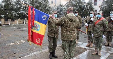 Stire din Eveniment : GALERIE FOTO. Ceremonii de predare – primire a drapelului la Batalionul 911 Infanterie “Capidava” şi la Batalionul 345 Artilerie “Tomis”