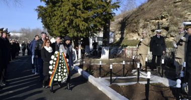 Stire din Eveniment : Ceremonii cu restricţii pentru comemorarea eroilor Revoluţiei din 1989