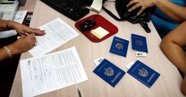 Stire din Cetățenești : Cererea pentru pașaport, depusă numai  de solicitant?