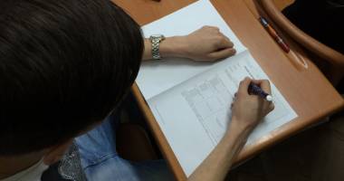 Stire din Cultură-Educație : Ce riscă cei șapte elevi eliminați din Bacalaureat