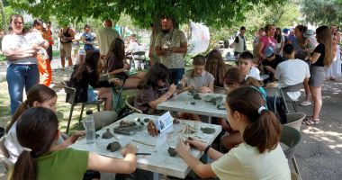 „Zilele Europene ale Arheologiei” a adus zâmbete pe feţele copiilor din Cernavodă - 3