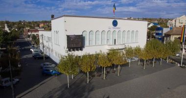 Stire din Politică-Administrație : Administrația locală modernizează iluminatul public din orașul Cernavodă