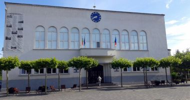 Stire din Politică-Administrație : Mesaj de la Primăria Cernavodă: „Cetăţenii pot plăti taxele şi online”