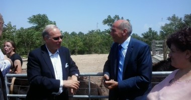 Stire din Politică-Administrație : Ambasadorul Italiei s-a întâlnit cu primarul din Cernavodă și a vizitat orașul