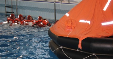 Echipajul unei nave a fost salvat la… CERONAV - 2