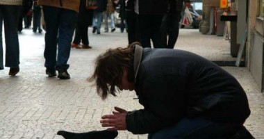 Stire din Eveniment : Oameni ai străzii, obligați să cerșească și să se prostitueze
