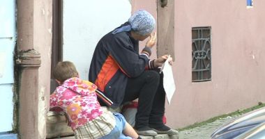 Stire din Social : Se strâng cerșetorii de pe străzi. Unde puteți sesiza asemenea situații