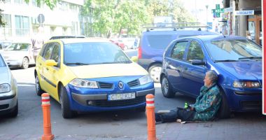 Un cerșetor din Constanța "câștigă" 300 - 400 de lei pe zi! Tu cât muncești pentru banii aceștia? - 7