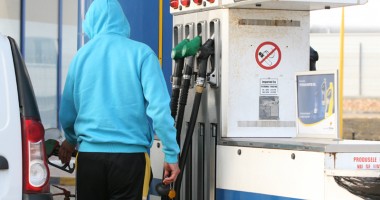 Stire din Social : Ce scumpiri vor lovi buzunarele românilor în 2014
