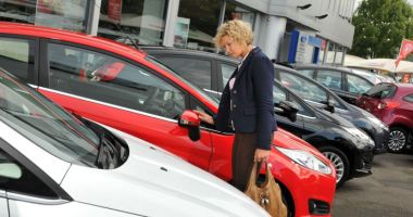 Stire din Economie : Ce se întâmplă cu taxa auto? "Să nu plângem după zeci de milioane de euro…"