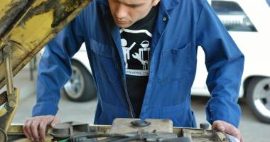 Ce job-uri își pot găsi constănțenii în străinătate. Salarii de mii de euro