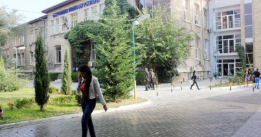 Stire din Cultură-Educație : Ce specializări dispar  de la Universitatea "Ovidius"