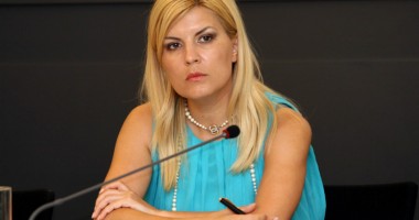 Stire din Politică-Administrație : Ce spune Elena Udrea despre o eventuală candidatură la prezidențiale