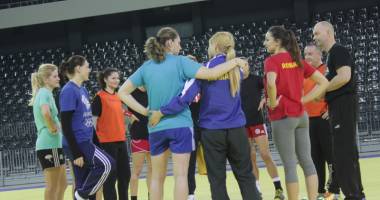 Stire din Sport : Ce spune selecționerul Ryde despre naționala feminină de handbal
