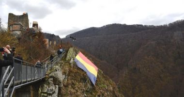 Stire din Cultură-Educație : Bucurie pentru turiști. O cetate foarte căutată pentru povestea sa, dar și pentru view, s-a redeschis de curând