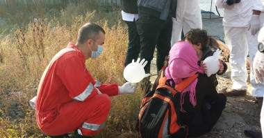 Cetățean turc, încătușat pentru că a călăuzit peste 80 de migranți - 3