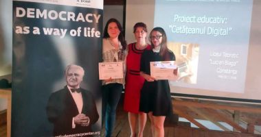 Stire din Cultură-Educație : Cum arată "Cetățeanul digital" în percepția a două eleve constănțene