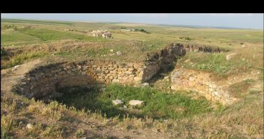 Stire din Cultură-Educație : Haideţi la plimbare! Situl „Ulmetum” îşi aşteaptă vizitatorii