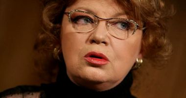 Stire din Cultură-Educație : Cezara Dafinescu își aduce traista plină de amintiri la Casa de Cultură