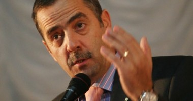 Stire din Politică-Administrație : "Udrea poate reveni în prim-planul PDL, dacă se autopropune"