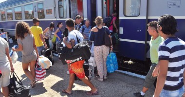 Stire din Economie : CFR vrea să dea lovitura  pe ruta București - Constanța: 19,9 lei/călătoria