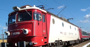 Stire din Eveniment : Accident feroviar în Constanța! Un bărbat a murit după ce a fost lovit de tren