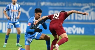 Stire din Sport : CFR Cluj, noul lider al Superligii, după 2-0 cu Universitatea Craiova, în deplasare