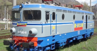 Stire din Economie : CFR Marfă tremură de frică