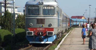 Stire din Social : CFR pune în circulație Trenurile Soarelui